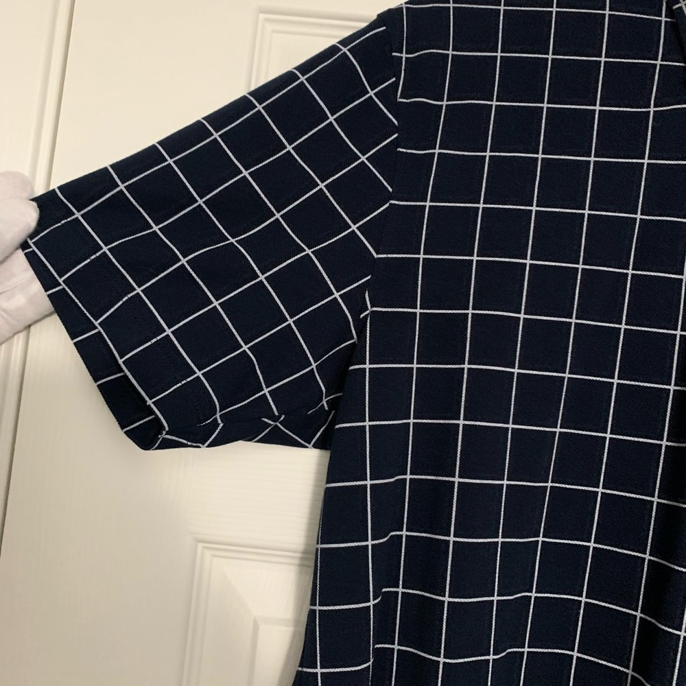 Uniqlo Navy and White Lines Half Bottoms - Picture 2 of 5